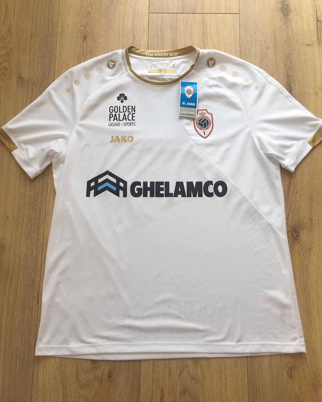 Royal Antwerp F.C. Away 2019/2020 Football Shirt Manufactured By Jako. The club plays football in Belgium.