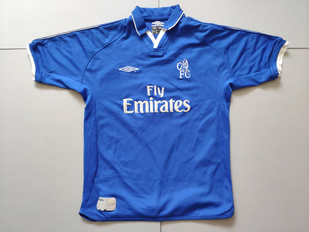Chelsea F.C. Home 2001/2002 Football Shirt Manufactured By Umbro. The Team Was Sponsored By Fly Emirates.