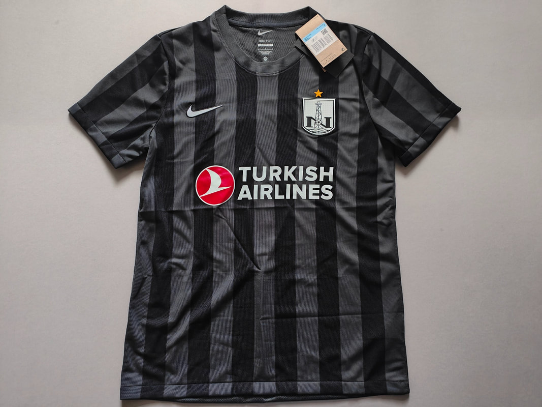 Neftçi PFK Away 2022/2023 Football Shirt Manufactured By Nike. The Club Plays Football In Azerbaijan. 