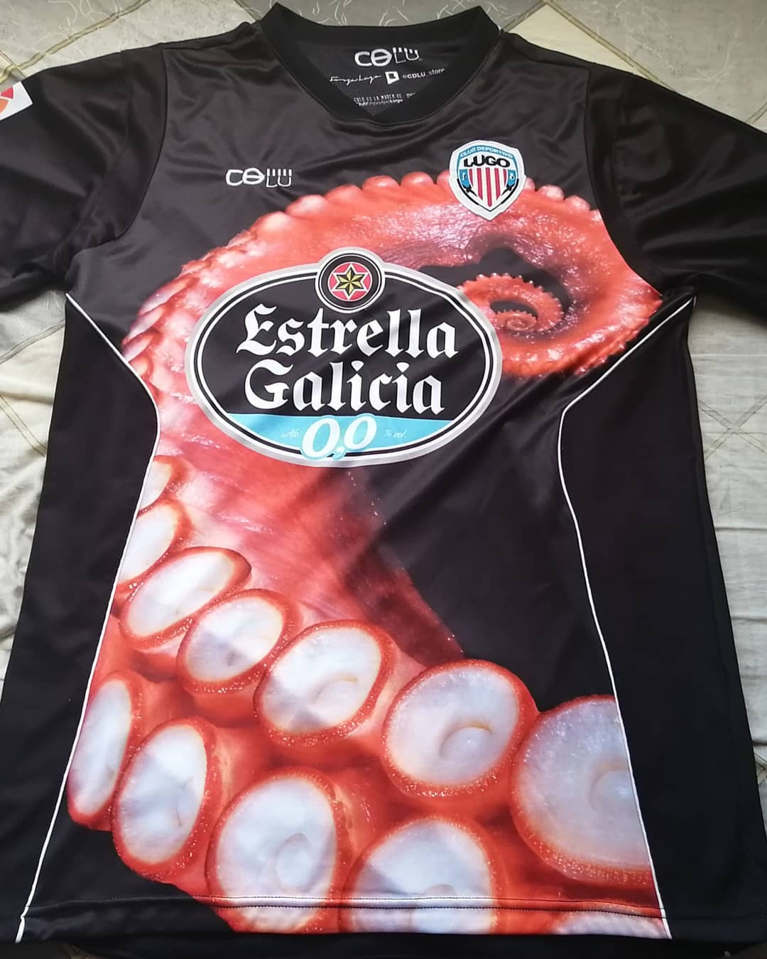 CD Lugo Pre-Season Goalkeeper 2014/2015 Football Shirt. BNWT. Medium. Club Football Shirts.