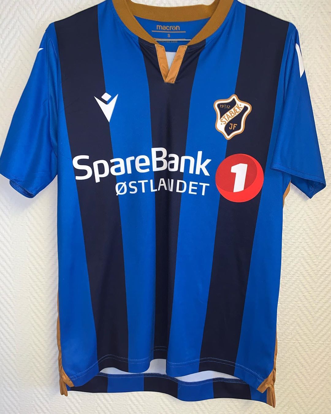 Stabæk Fotball Home 2019 Football Shirt Manufactured By Macron. The club plays football in Norway.