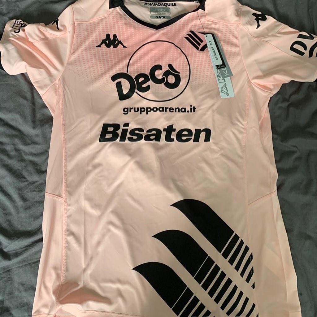 S.S.D. Palermo Home 2019/2020 Football Shirt Manufactured By Kappa. The club plays football in Italy.