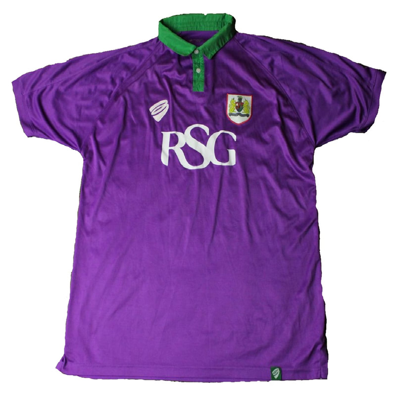 Bristol City Football Shirt Archive - Club Football Shirts
