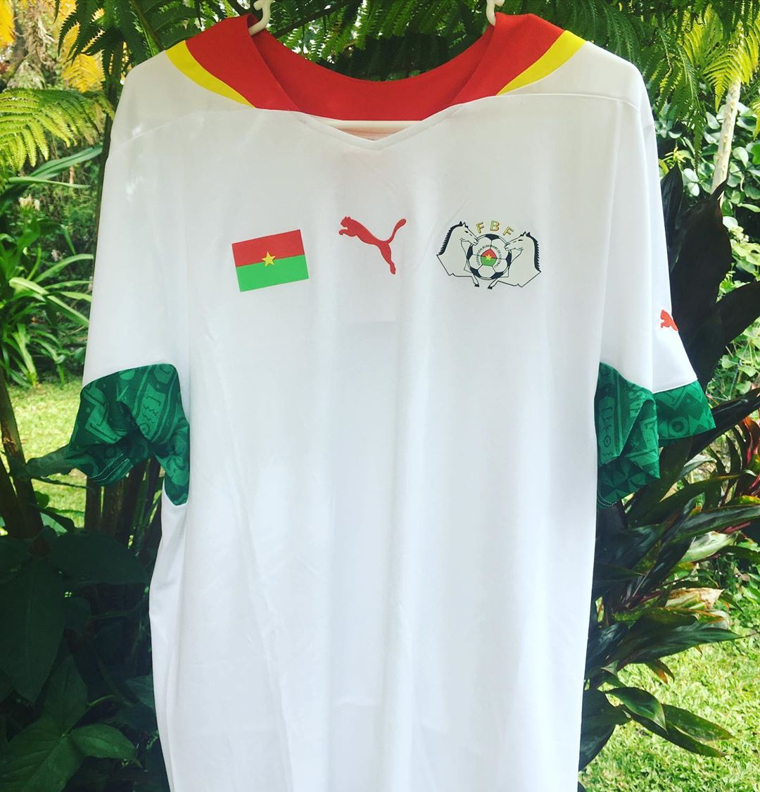 Burkina Faso Away 2013/2014 Football Shirt