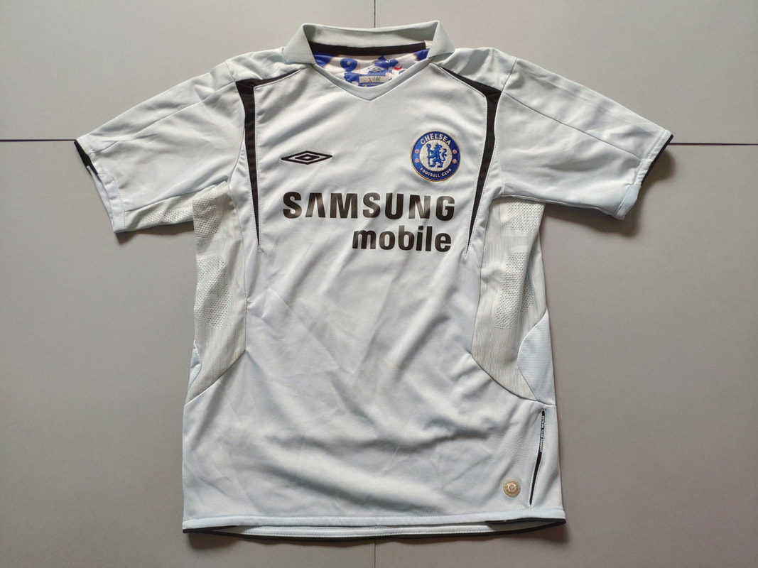 Chelsea F.C. Away 2005/2006 Football Shirt Manufactured By Umbro. The Club Plays Football In England.