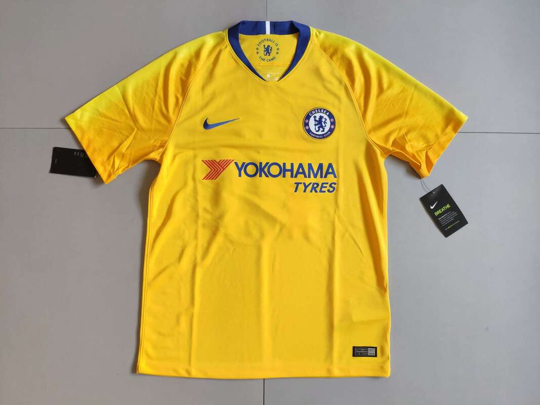 Chelsea F.C. Away 2018/2019 Football Shirt Manufactured By Nike. The Club Plays Football In England.