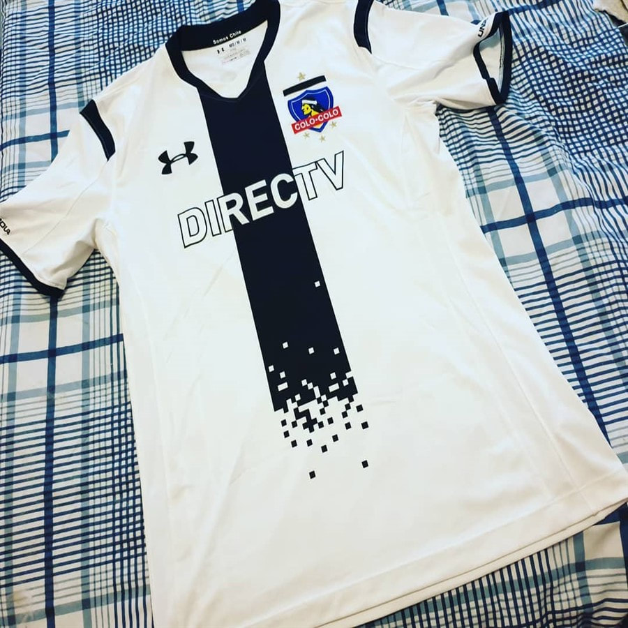 Colo-Colo Home 2015 Football Shirt. Medium. BNWT. Club Football Shirts.