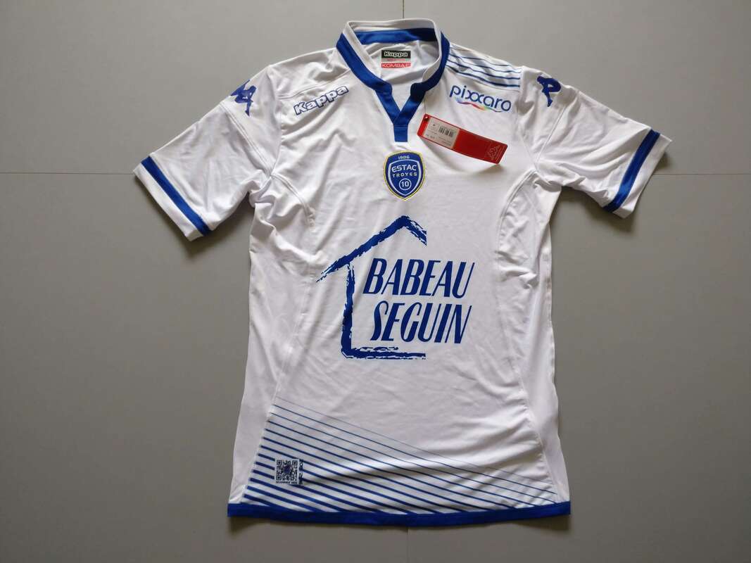 Troyes AC Away 2015/2016 Football Shirt Manufactured By Kappa. The Club Plays Football In France.