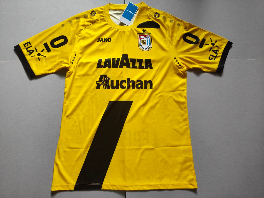 F91 Dudelange Home 2018/2019 Football Shirt Manufactured By Jako. The Club Plays Football In Luxembourg. 