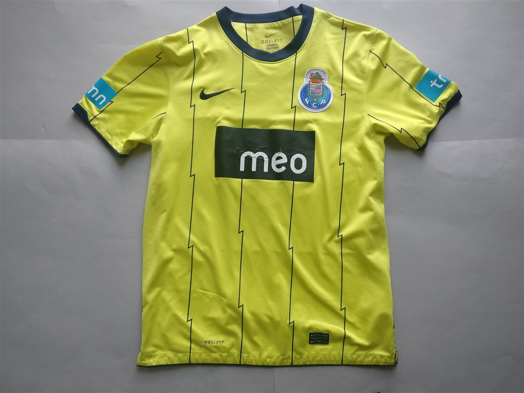 FC Porto Away 2010/2011 Shirt. Club Football Shirts.