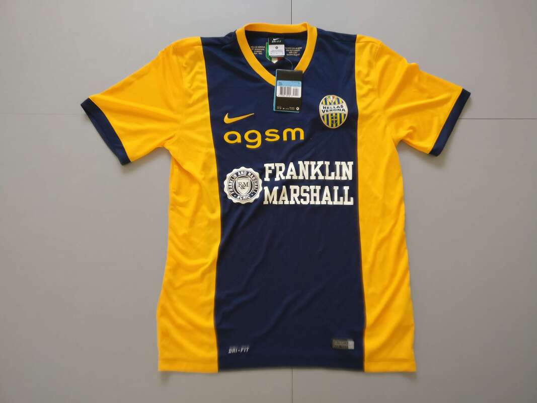 Hellas Verona F.C. Home 2014/2015 Football Shirt Manufactured By Nike. The Club Plays Football In Italy.