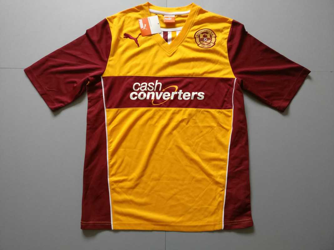 Motherwell F.C. Home 2013/2014 Football Shirt Manufactured By Puma. The Club Plays Football In Scotland. 