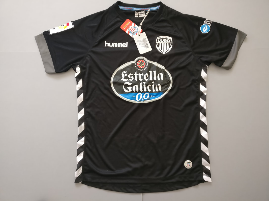 CD Lugo Away 2015/2016 Football Shirt Manufactured By Hummel. The Club Plays Football In Spain.