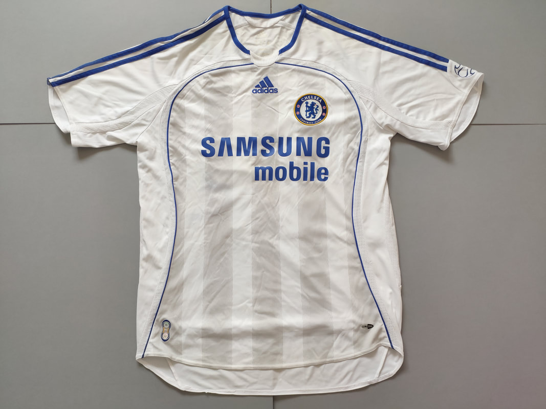 Chelsea Jerseys: 2006-2007 white and blue away jersey picture