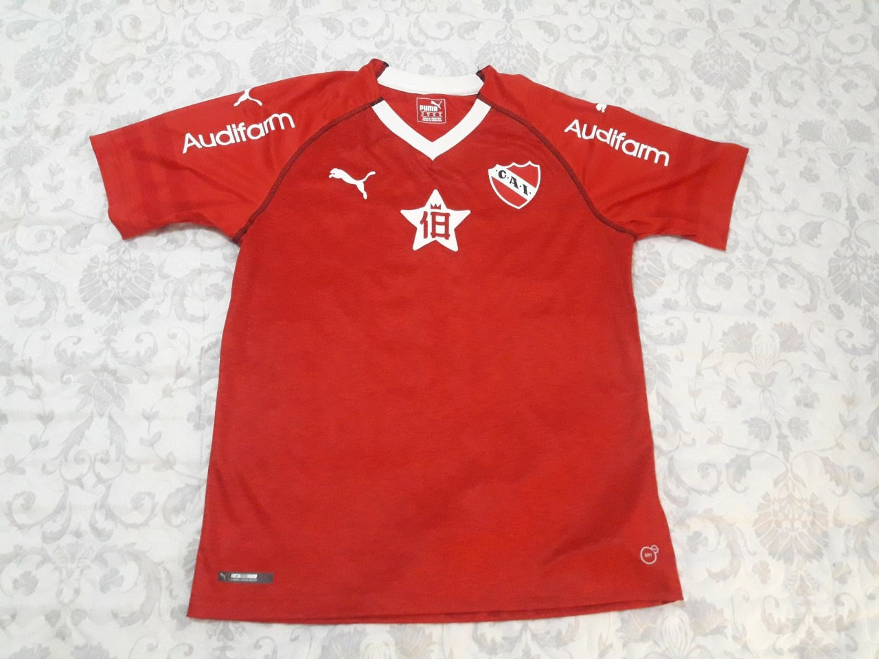 Club Atlético Independiente Home 2018/2019 Shirt. Club Football Shirts.
