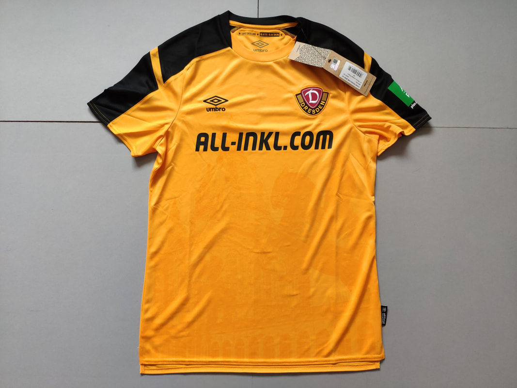 SG Dynamo Dresden Home 2021/2022 Football Shirt Manufactured By Umbro. The Club Plays Football In Germany.