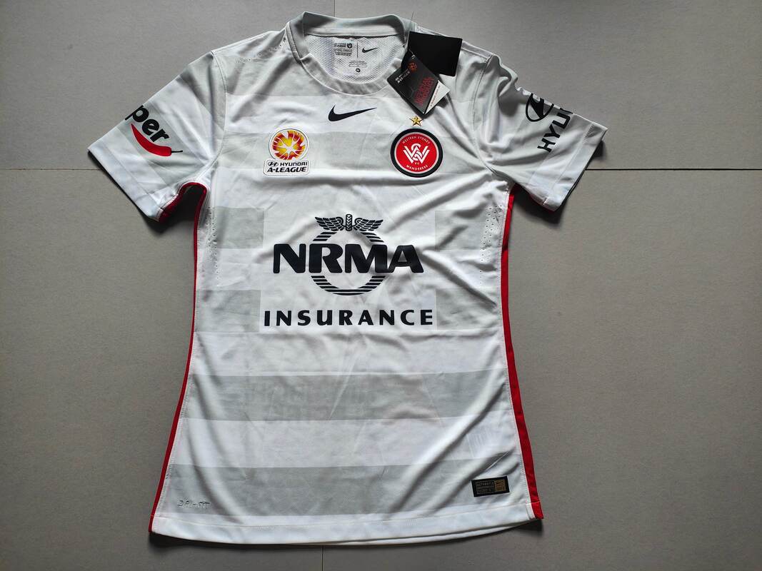 Western Sydney Wanderers FC Away 2015/2016 Football Shirt Manufactured By Nike. The Club Plays Football In Australia.
